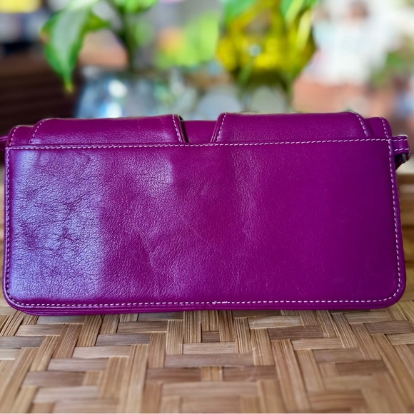 Cole Haan magenta leather clutch wallet. - Picture 3 of 6